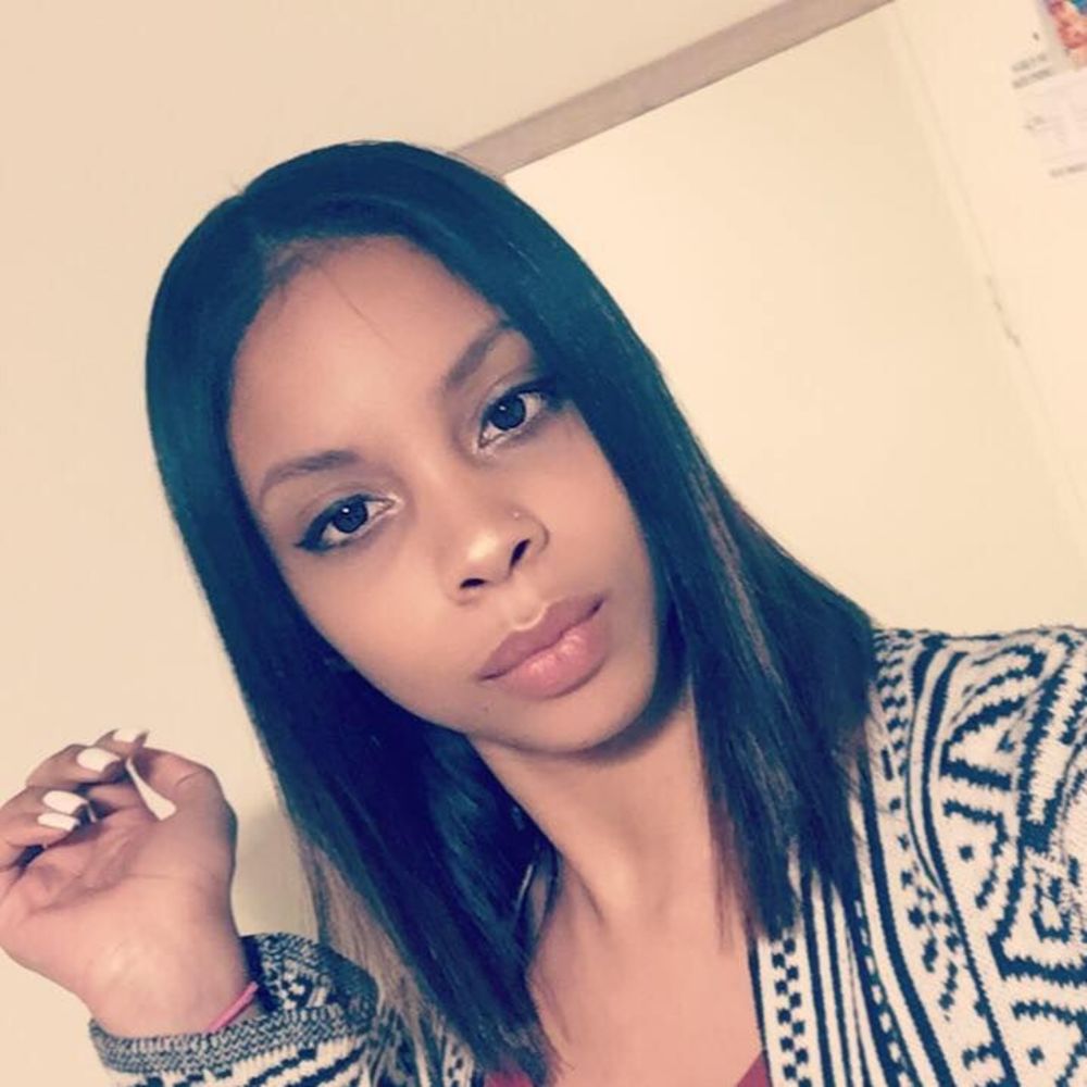 Meet your Posher, Khadeesha